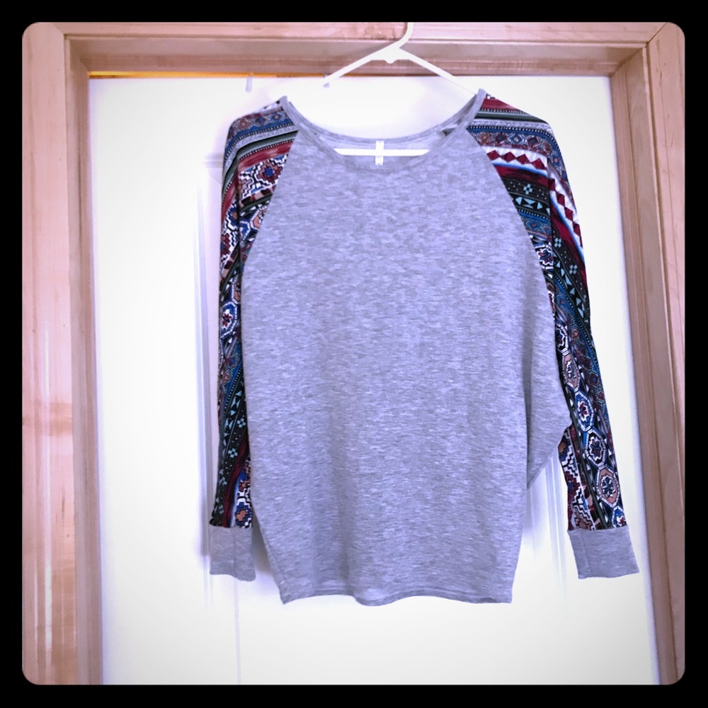 S&S, Inc Top - Size Small